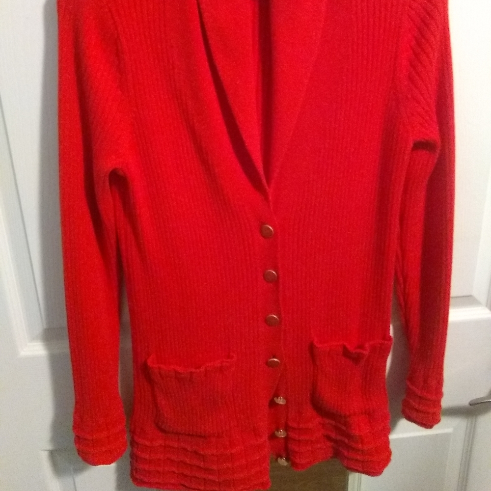 Sweater - Picture 2 of 6